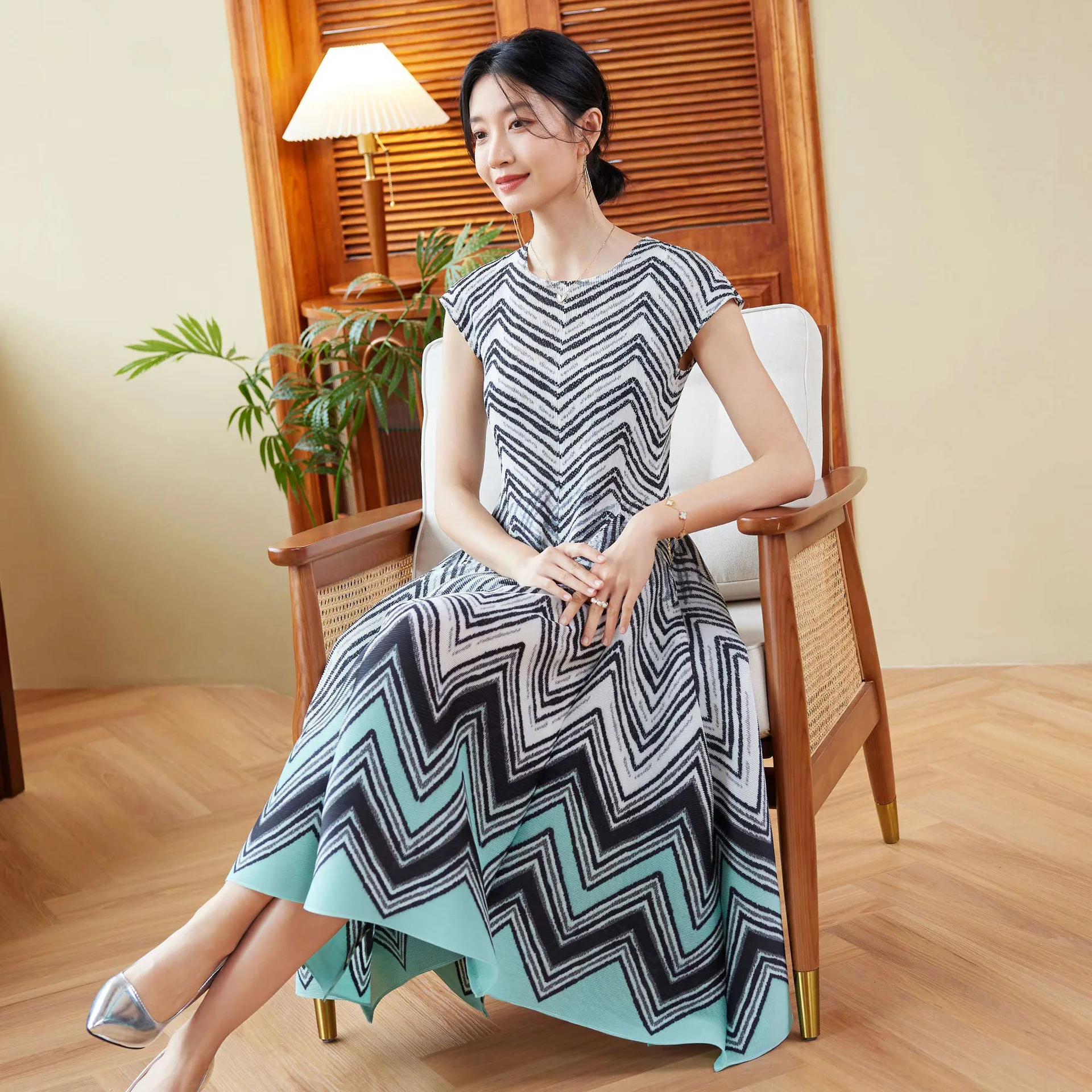 

Miyake Pleated High Collar Flying Sleeve Printed Dress Women 2024 New Korean Fashion Elegant Causal Designer Clothing