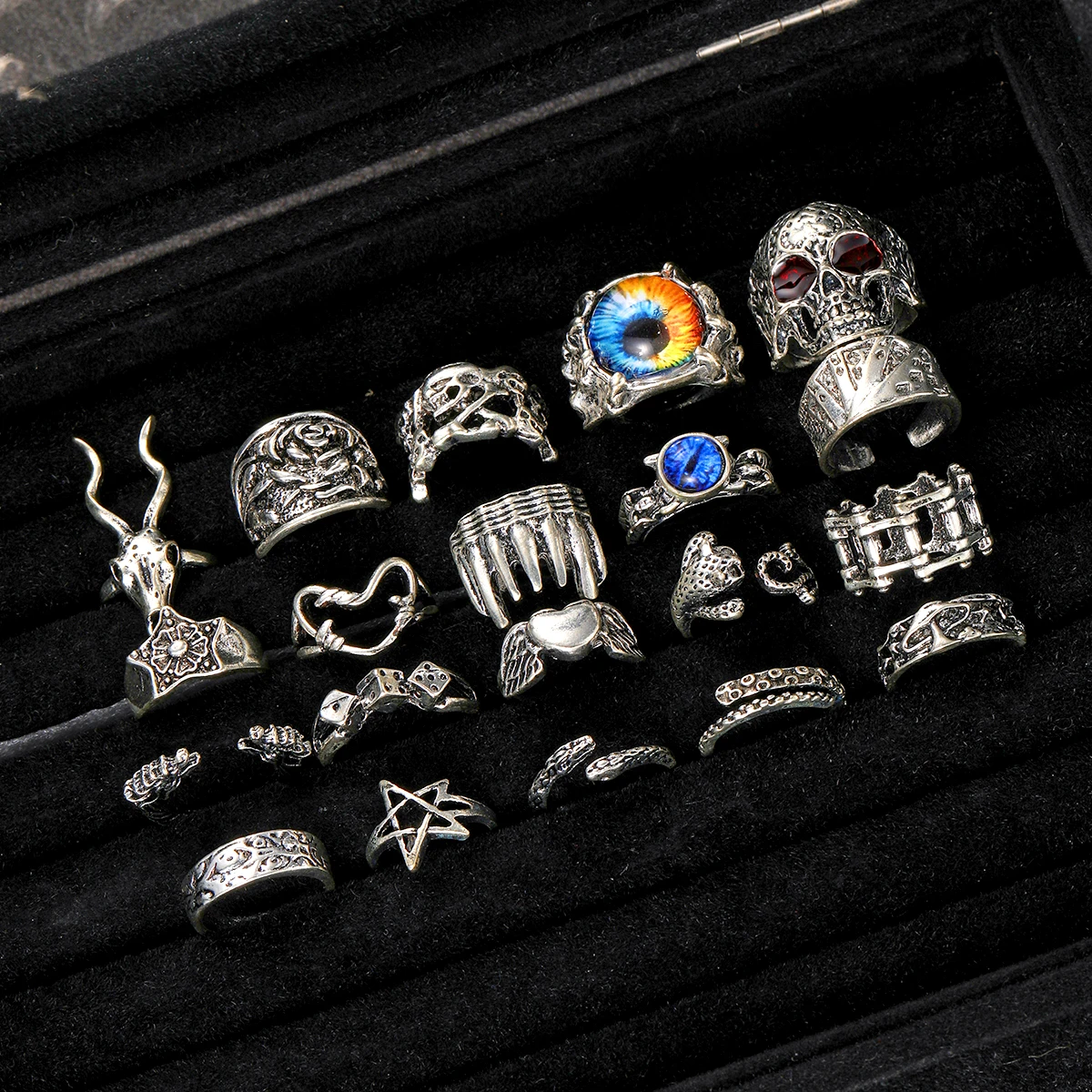 20Pcs/Set Retro Punk Gothic Rings for Women Men Silver Color Heart Evil Eyes Skull Snake Pentagram Rings Set Trendy Jewelry Gift