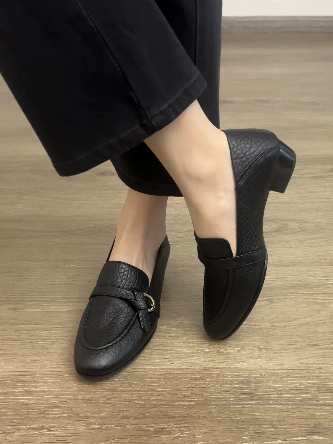 2026 New Style British Style Genuine Leather Commuter mid Heel Fashionable Versatile Slip-On Loafers Women's Shoes