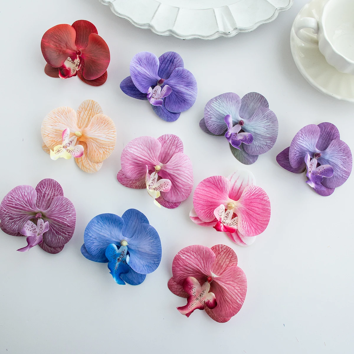 50/100PC Künstliche Blumen Schmetterling Orchidee DIY Home Festival Kranz Hochzeit Braut Zubehör Kopfbedeckung Haar Clip Geburtstag geschenk