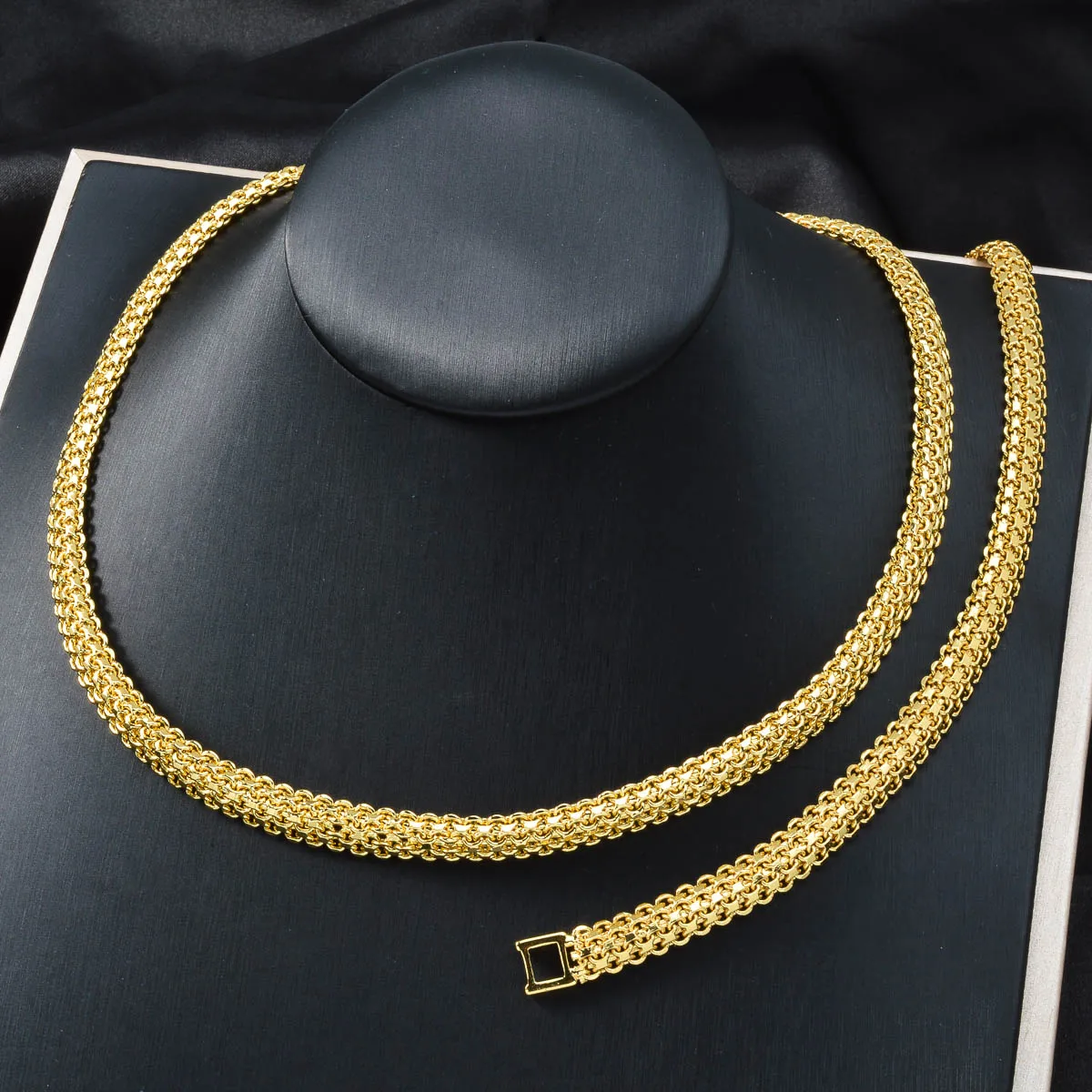 Hip Hop Geometric Chain Jewelry Set for Women Punk Cuba 18k Gold Plated Necklace Hand Cuff Friend Party Engagement Bracelet Gift