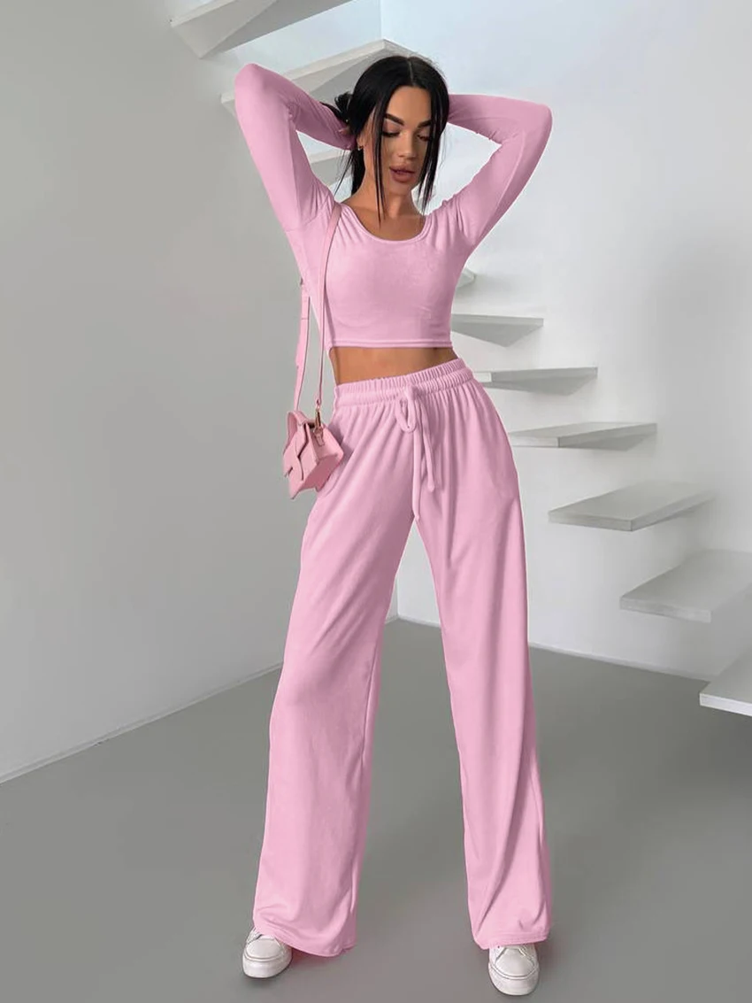 Marthaqiqi ملابس نوم نسائية مخملية بدلة نوم بأكمام طويلة بيجامات قصيرة ملابس نوم برقبة دائرية أطقم ملابس نوم للسيدات غير رسمية