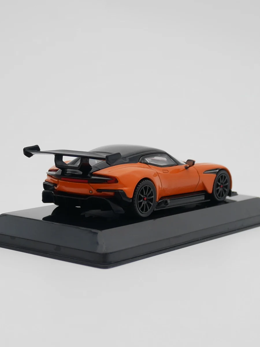 Ixo 1:43 Aston Martin Vulcan 2015 Diecast Car Model Metal Toy Vehicle