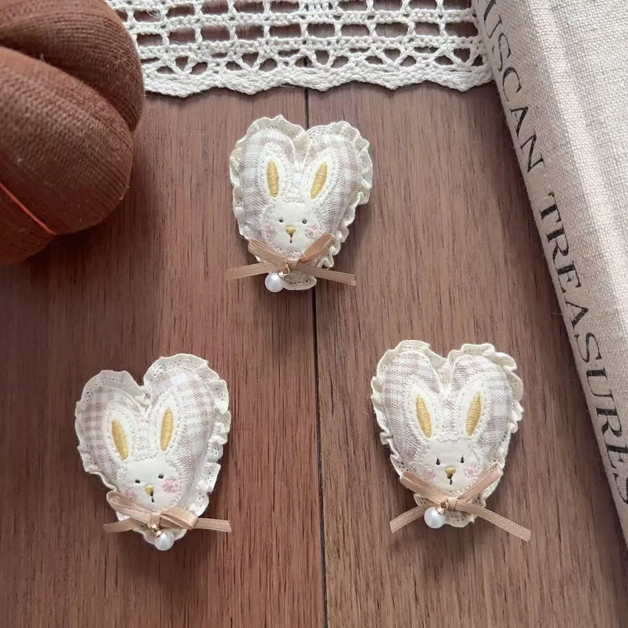 Premium Stuffed Fabric Plaid Heart Rabbit Hair Accessory Shoe Sock Bag Pendant Lightweight Soft Pink Cute Clothing Trim