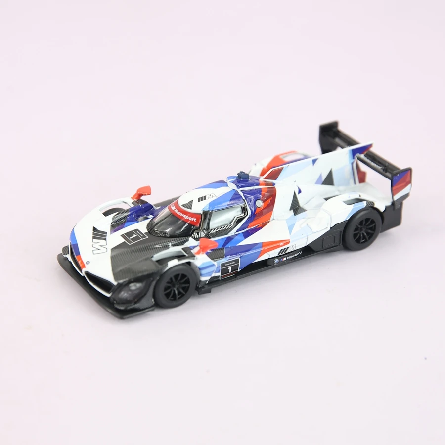 

Модель гоночного автомобиля BMW M Hybrid V8 Le Mans из сплава, масштаб 1:45, подходит для коллекции и может быть подарен друзьям.