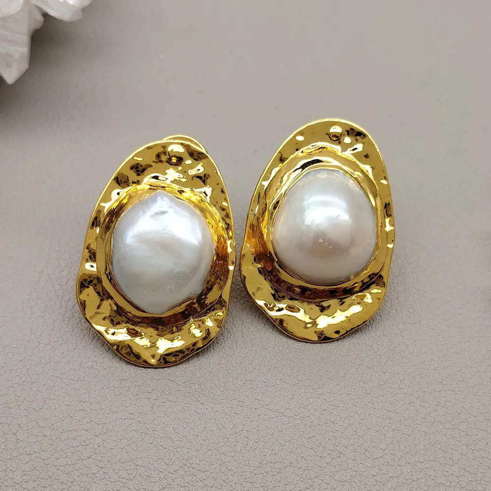 

Y·YING Cultured White Baroque Pearl Stud Earrings Freshwater Pearl Wedding Earrings Holiday Jewellery