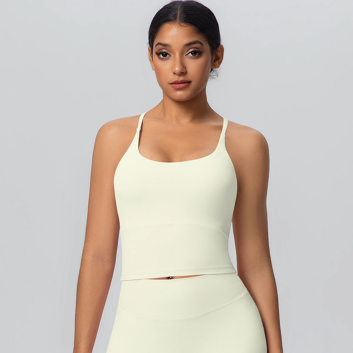 1 Stück Einfarbiger Weicher Rückenfreier Fitness-Yoga-BH für Damen, Hochfester Stoßdämpfender Sport-Top mit Push-Up-Effekt und Brustpolster – Detail 23