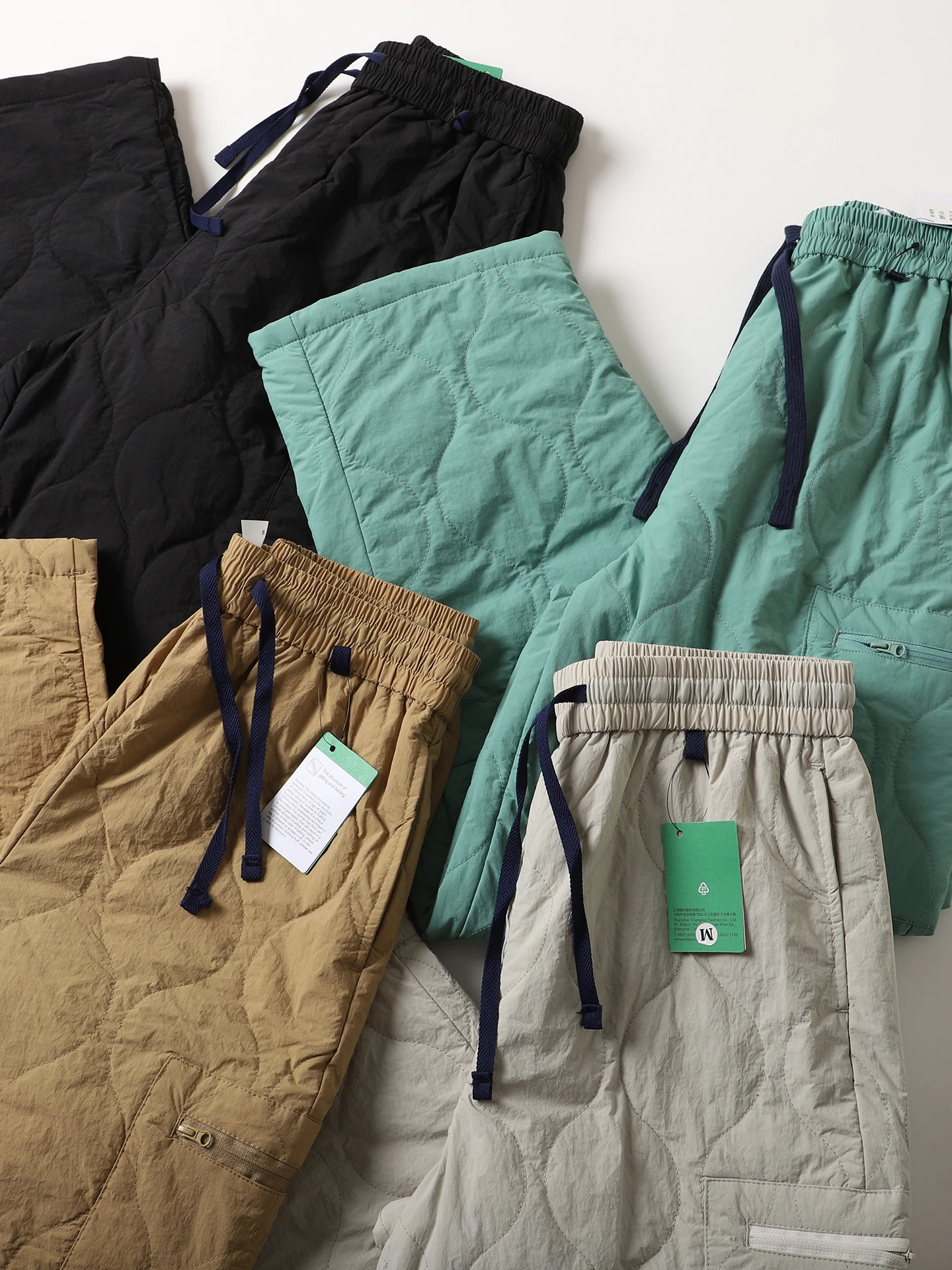 

Warm Stylish Autumn Winter Waterproof Baggie Cotton Trousers Men Casual Long Pants Trendy Straight Leg Pants Thickened Loose Fit