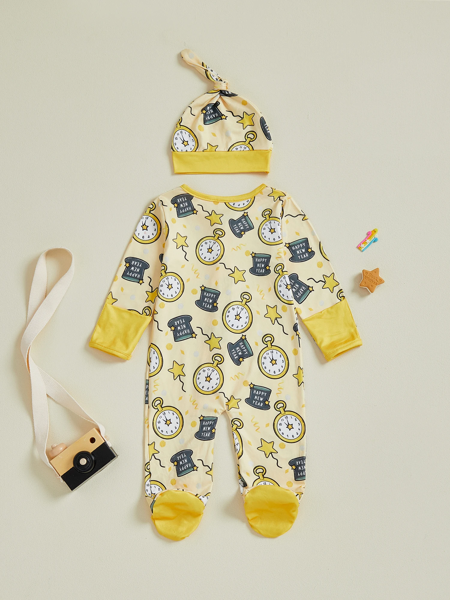 

Adorable New Year Baby Boy 2 Piece Set with Long Sleeve Round Neck Footed Jumpsuit Hat and Festive Clock Print