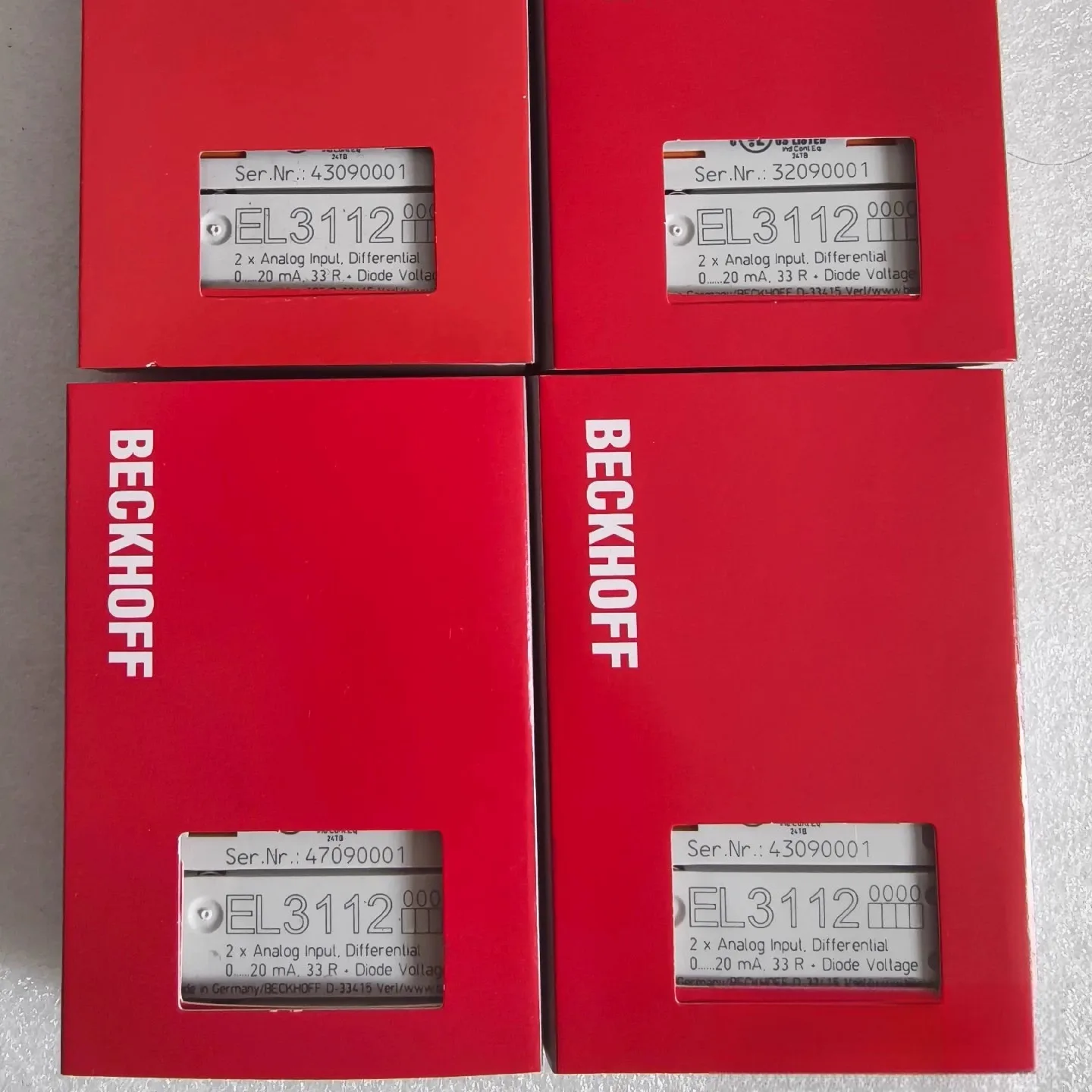 

Германия Beckhoff EL3312 EL3314 EL3318 EL3351 EL3356 Новый оригинал, запросите