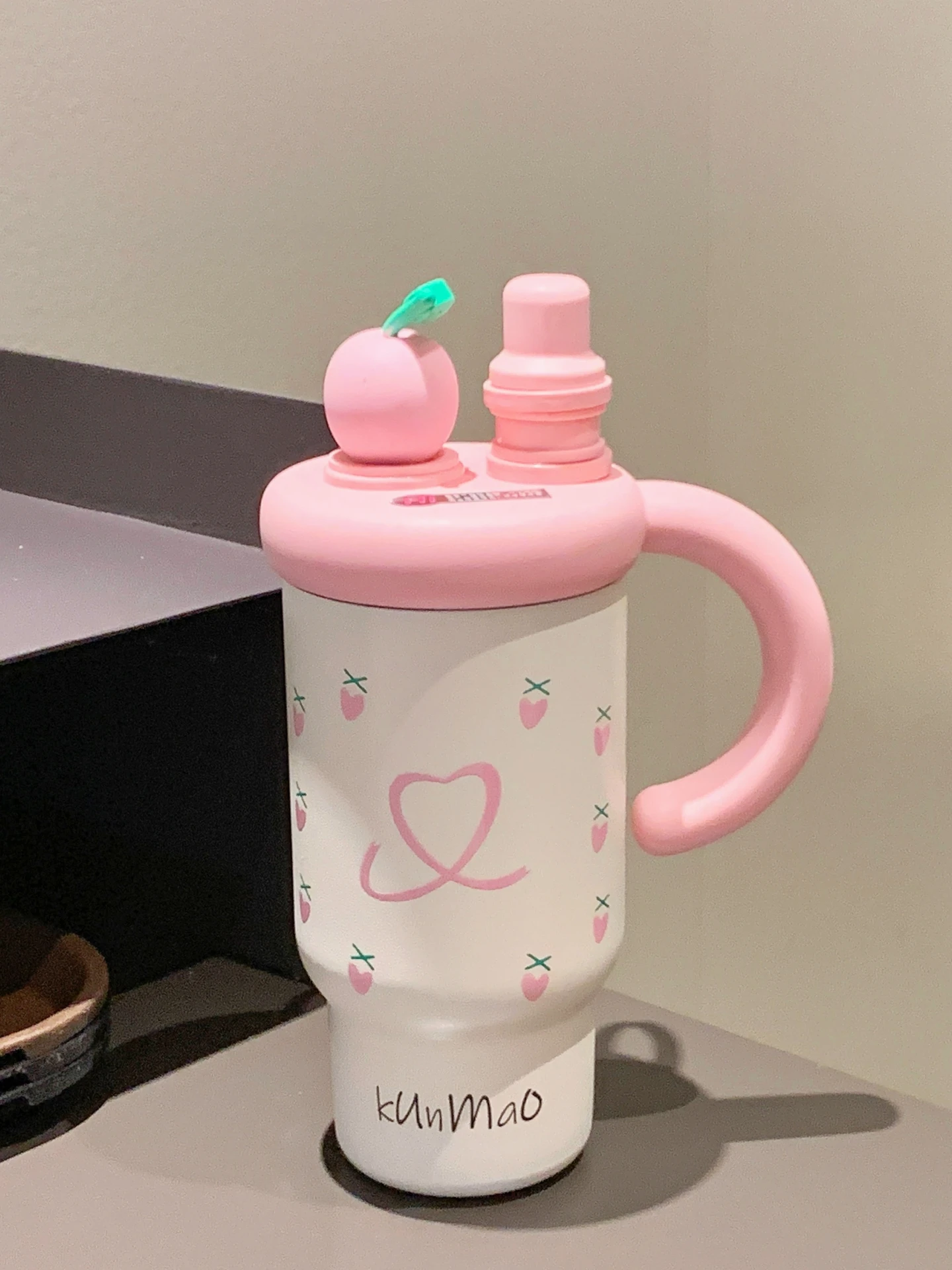 

High Aesthetic Value Large Capaci Tea Water Separation Insulated Cup for Women Cold Beverage Canion Cup Sli Fre