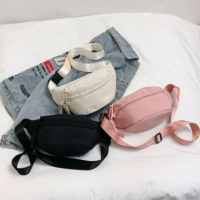 Torba na klatkę piersiową Banana Bag dla kobiet Sling Crossbody Waist Pack Canvas Running Waist Bag Casual Fanny Packs Sport Half Moon Belt Bag