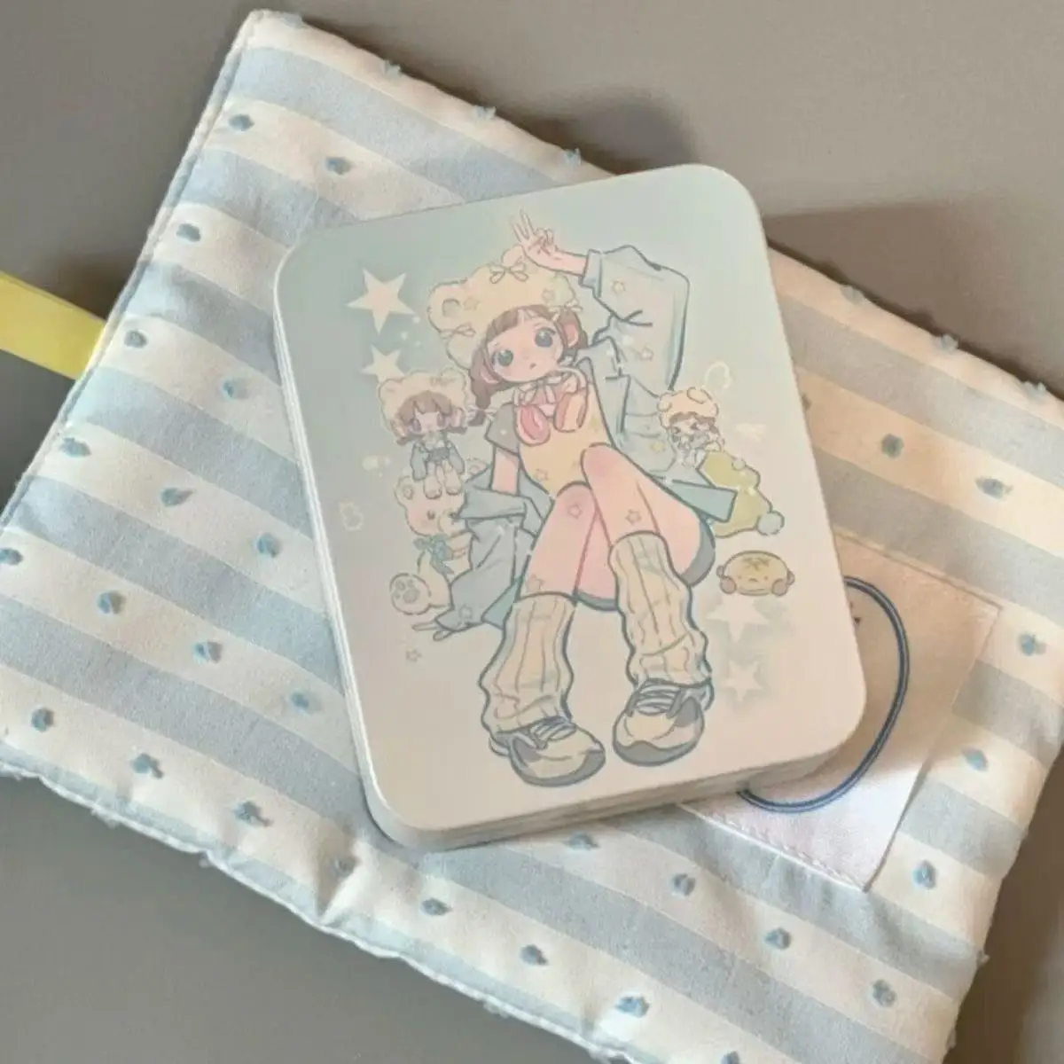 Kawaii Japanese Anime Girl Tinplate Box Cute Desktop Organizer for Girl KPOP Photo Card Sticker Hair Clip Dustproof Storage Case
