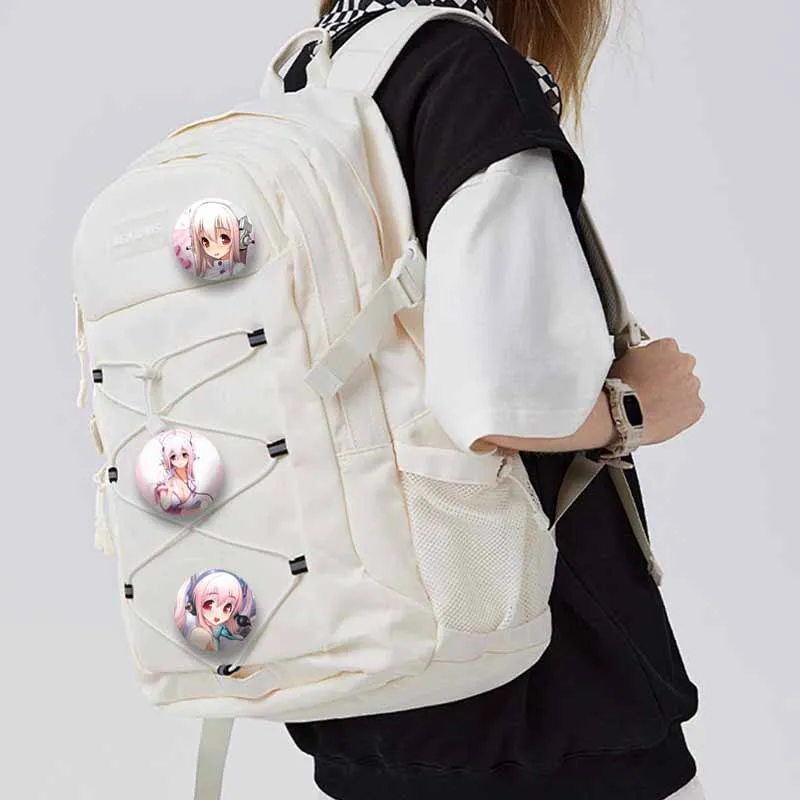 الكرتون الظاهري المغني سوبر سونيكو موضة بروش صفيح لينة زر دبابيس شارة مجوهرات لسترة حقيبة اكسسوارات المشجعين الهدايا