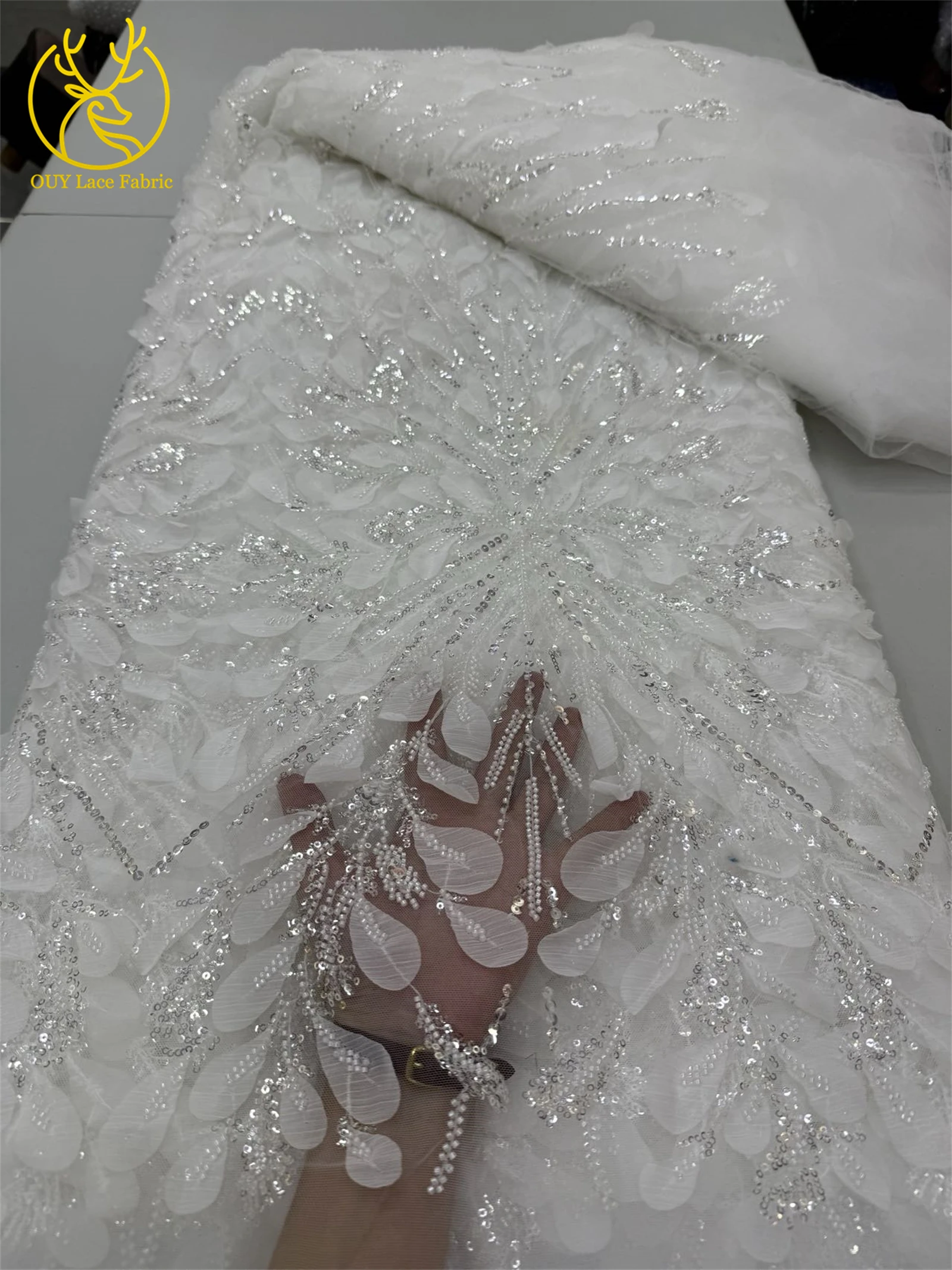 Tessuto di pizzo con perline africane eleganti 3D Paillettes da sposa nigeriane 2025 Tessuto di pizzo tulle francese Abiti da festa di nozze per le donne