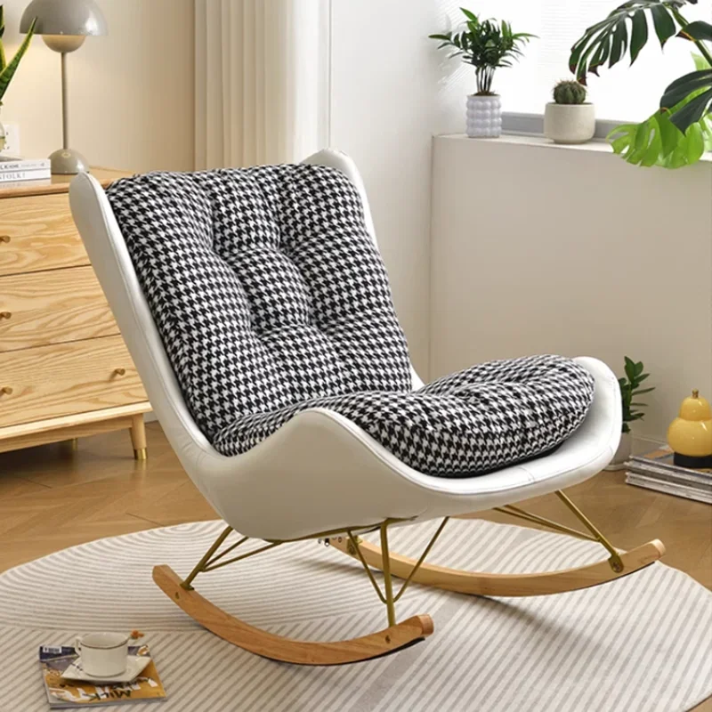 Solid Wooden Soft Chair Luxury Rocking Reclining Reading Leisure Chair Comfy Balcony Sedie Da Soggiorno Nordic Furniture