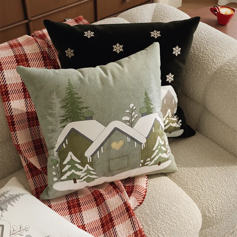 2-piece Christmas Snow House Printed Cushion Cover Soft Velvet Feel Pillow Case Holiday Party Decorative Throw Pillow Cover 5