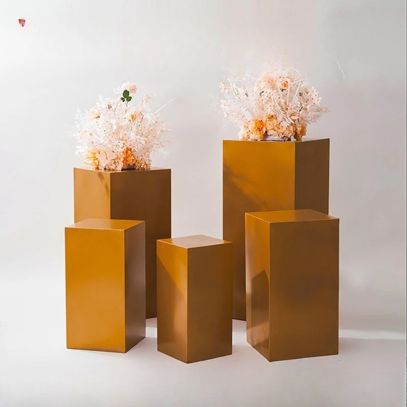 Square Column, Road Guide Wedding Dessert Table
