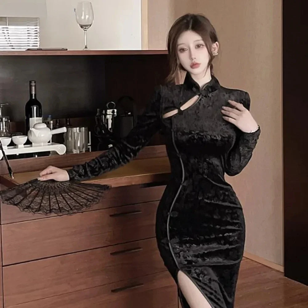 

Китайское темно-черное бархатное платье с тиснением в стиле ретро для молодых девушек, улучшенное платье Cheongsam, женское элитное и уникальное дизайнерское гравированное костями