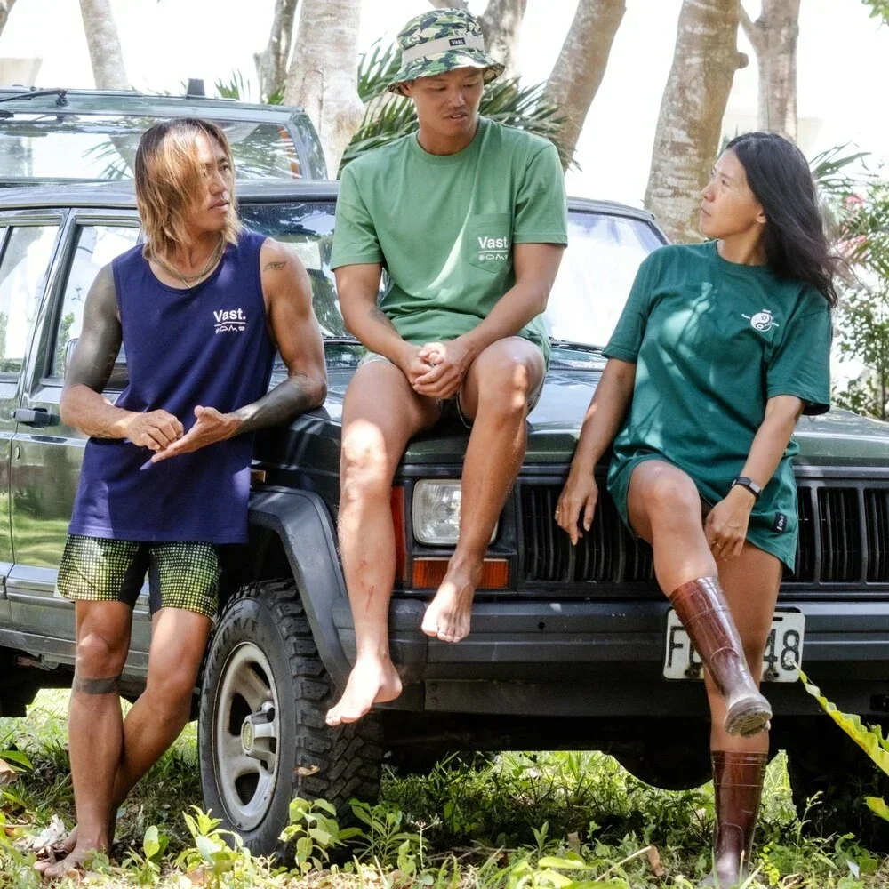 2026 جديد حار كاليفورنيا الصيف الاتجاه الجديد المطبوعة الرجال والنساء تصفح عطلة تي شيرت العلامة التجارية الفاخرة الشارع قصيرة الأكمام #3