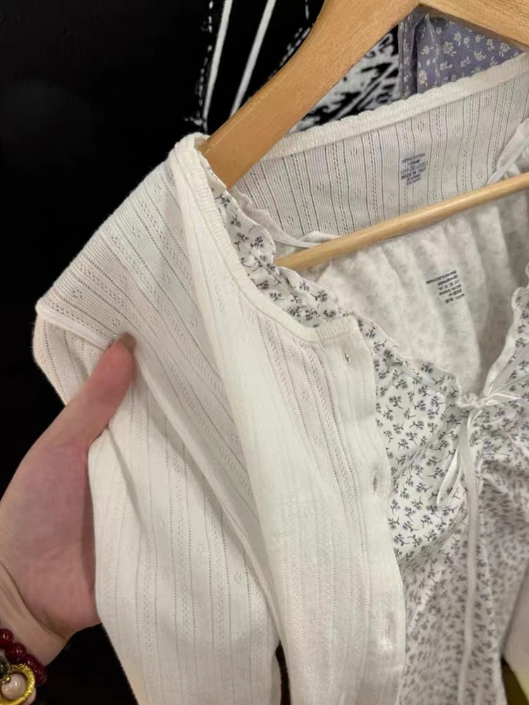 Camisetas de manga larga ajustadas de algodón con ojales blancos para mujer, cuello redondo, camisetas de una sola botonadura, Camiseta básica dulce
