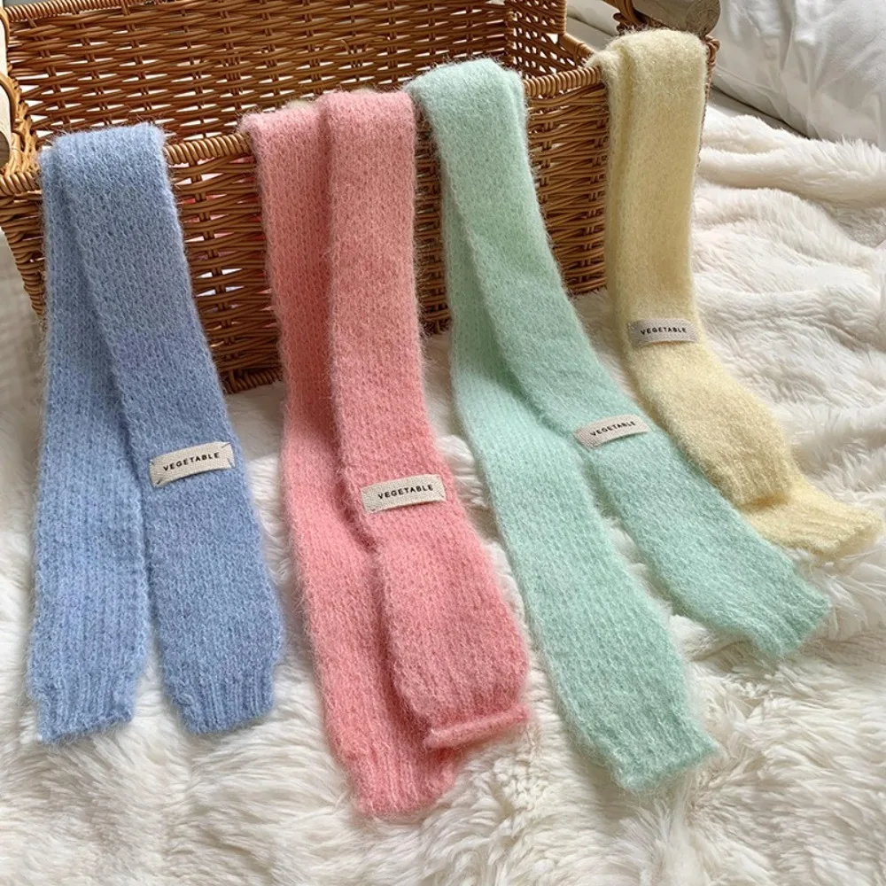 High Quality Solid color Winter Scarf Long Stackable Wear Knitted Scarf Narrow Scarf for Women