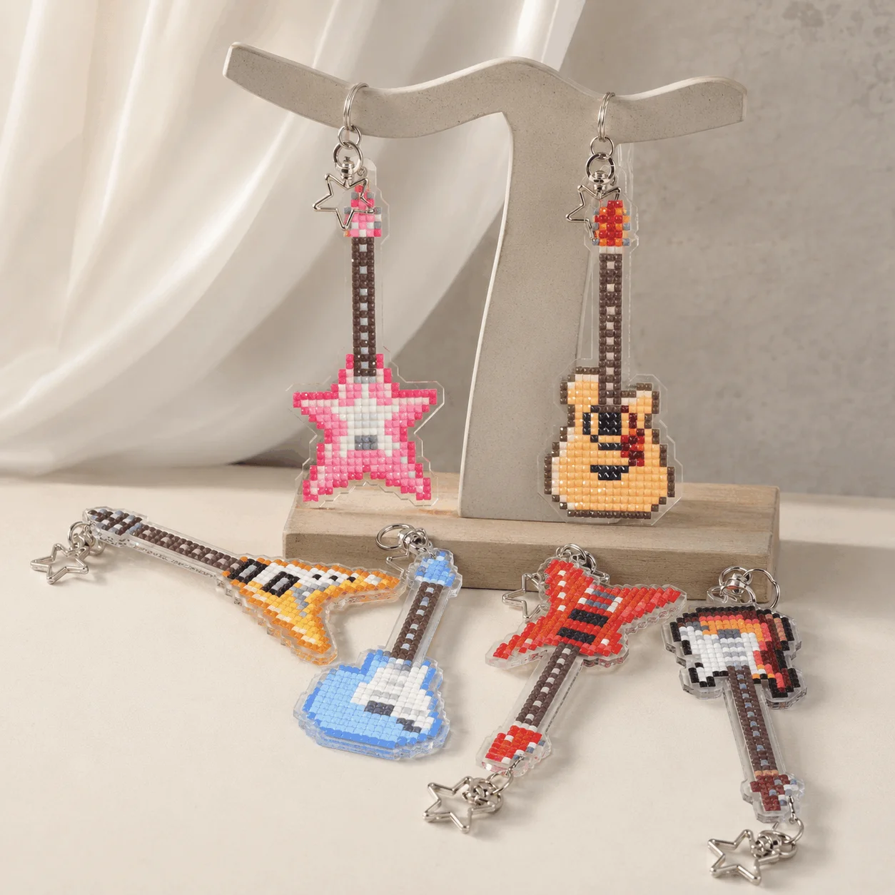 FOREVERYOUNG 5D Lumigem Create Your Own Sparkling Music Guitar Keychain DIY Resin Square Diamond Painting Keyring Kit