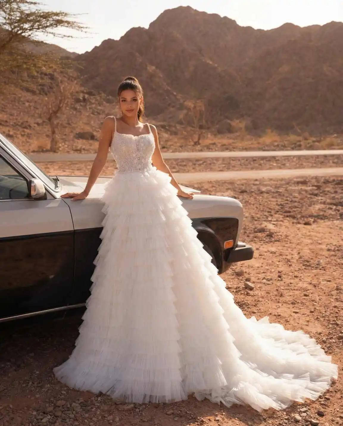 Stunning Beaded Bodice Spaghetti Strap Wedding Dress Tiered Tulle Skirt Ball Gown Formal Bridal Gown свадебное платье Customized