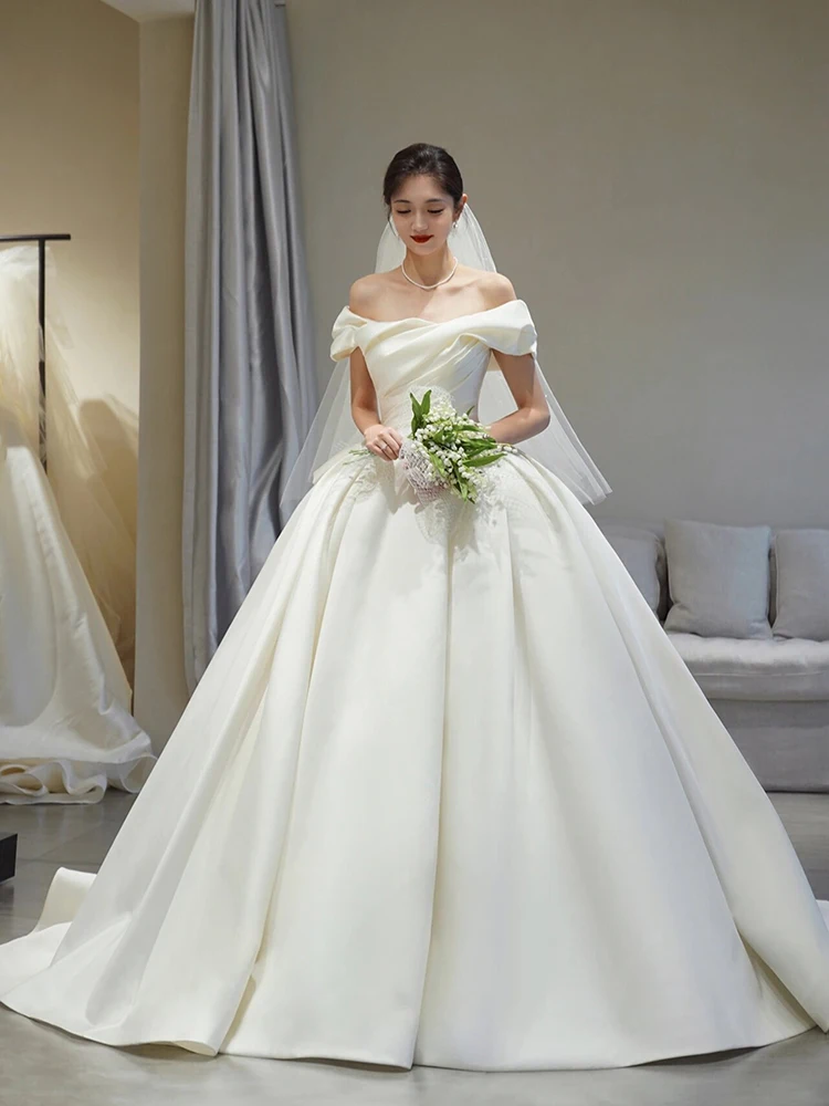 ปิดไหล่ชุดแต่งงาน High-end ซาติน Ball Gown ชุดแต่งงานที่เรียบง่าย Elegant Wedding Party Dresses Customized