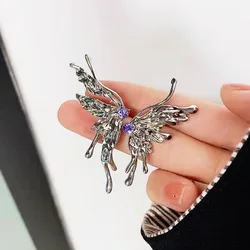 2023 Goth Liquid Designer Metal Butterfly Earrings Ins Asymmetric Purple Zircon Punk Ear Rings For Women Daily Versatile Jewelry