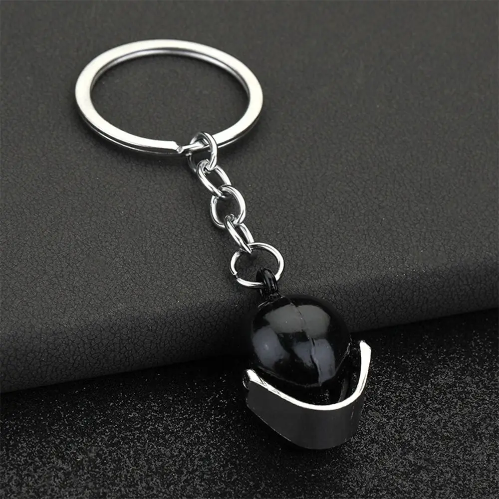 Мини-брелки с украшением в виде мотоциклетного шлема