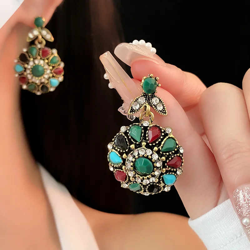 Colorful Rhinestonewater Drop Round Flower Necklaces for Women Vintage Advanced Collar Chains Aesthetic Dainty Jewelry Wholesale