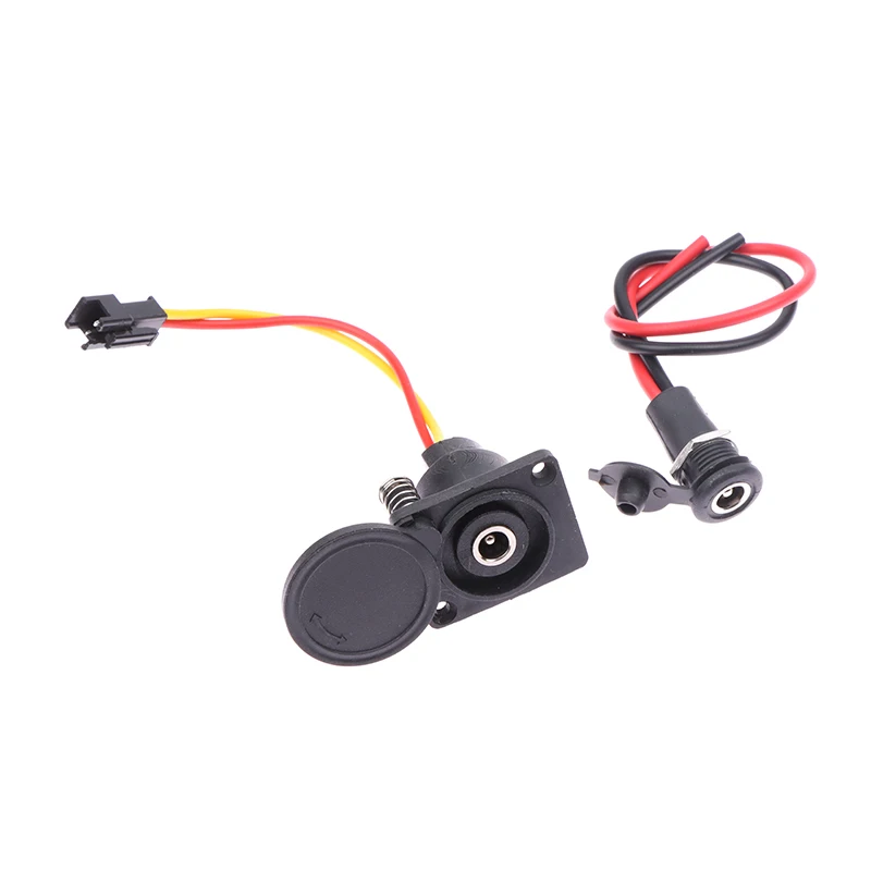 E-bike Lithium Battery Screw Integrated Interface DC2.1 /2.5 Pin With Cover Round Hole Power Connection Charging Port