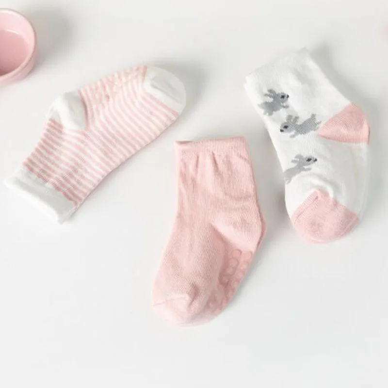 Chaussettes antidérapantes en coton pour enfants, lot de 3 paires, nouvelle collection automne et hiver