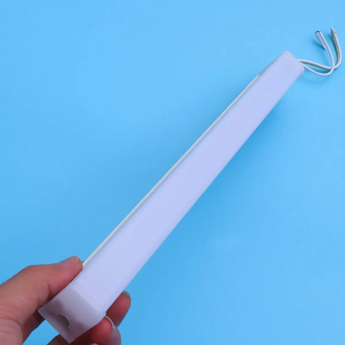 

0. LED Daylight Lamp Batten Light High Brightness Low Power Consumption Vibration Resistant Fluorescent Light Tube for Home