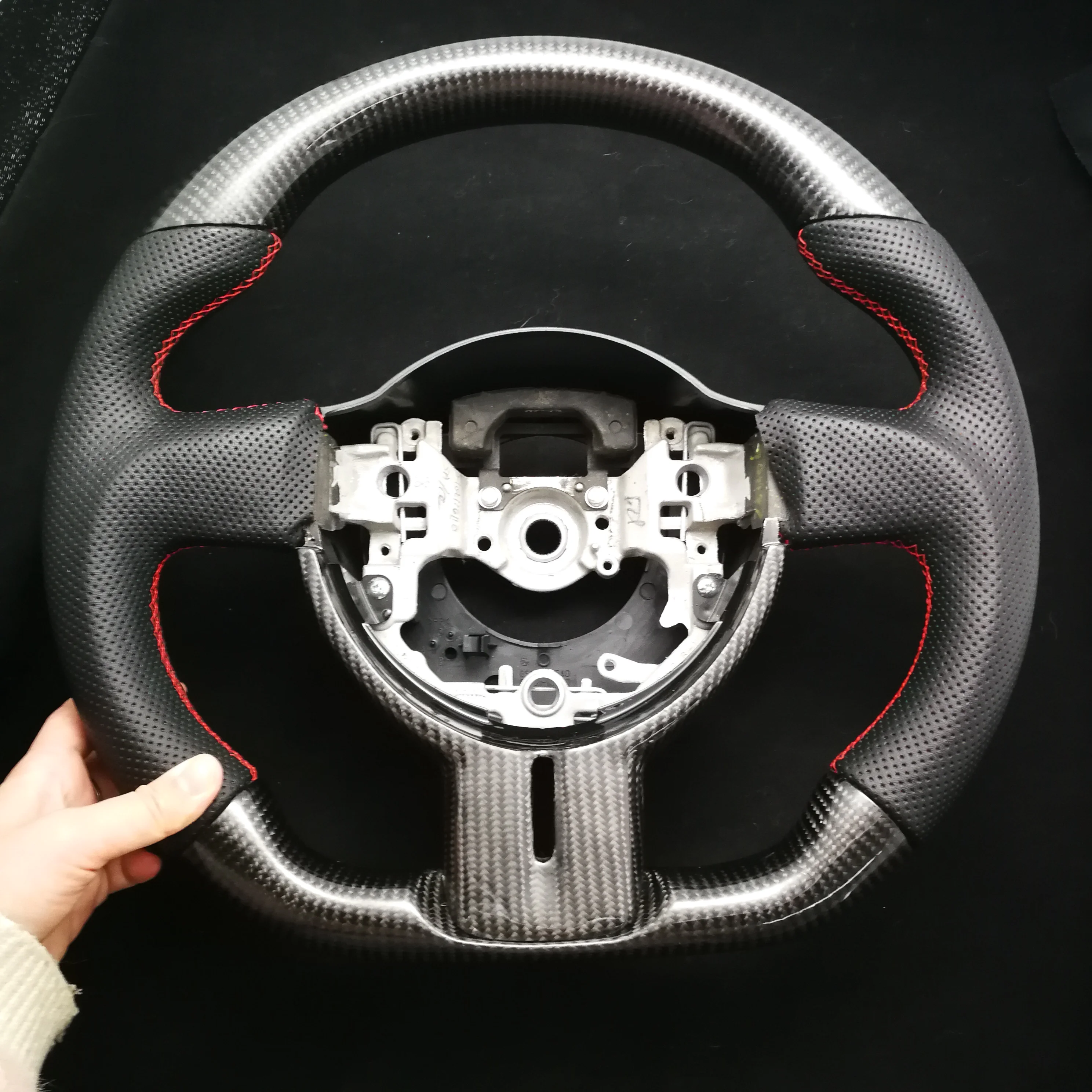 

Steering Wheel White Silver Carbon Fiber Perforated Leather For Toyota 86 Subaru-BRZ 2016-2020 Models Sport Wheel