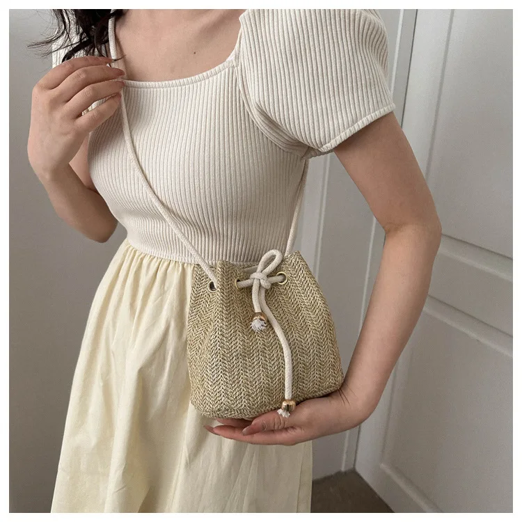 Fashion Small Crossbody Bag Women Drawstring Straw Bag Soft Woven Straw Shoulder Bags Ladies Summer Beach Handbag For Travel