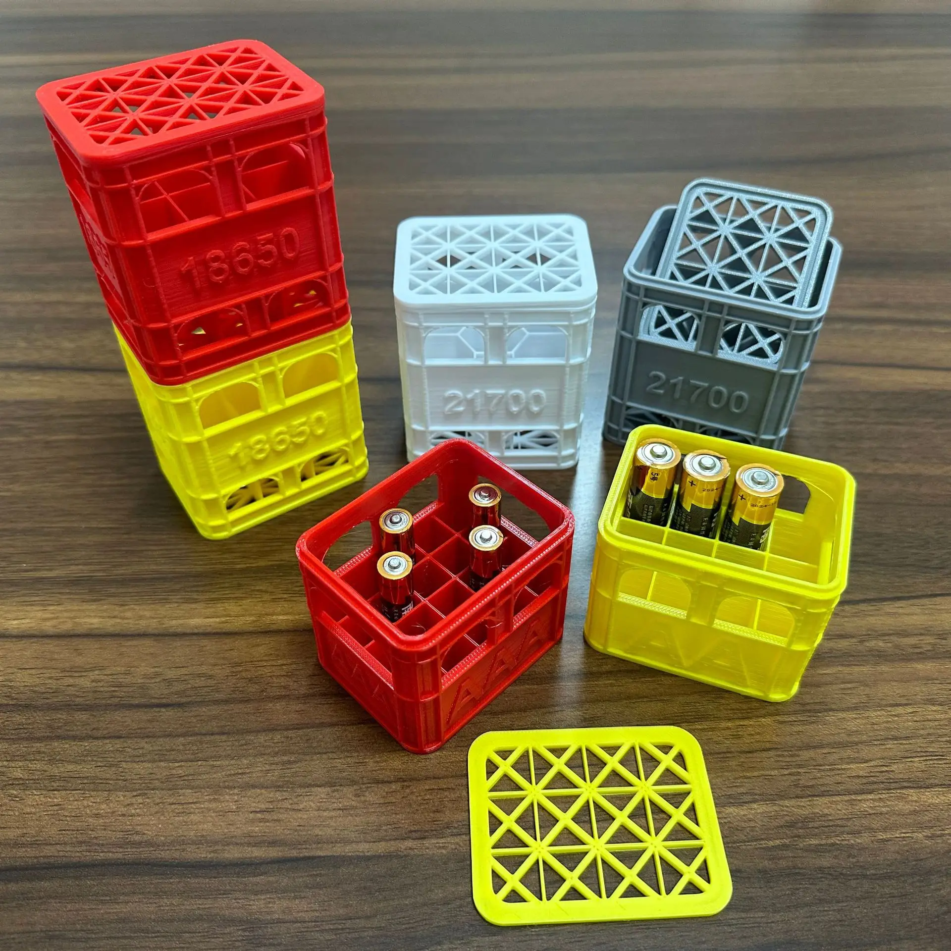 Creative Beer Crate Battery Box Holder Novel Storage Box Aesthetic Art Desktop Organizer Suitable for AA/AAA/18650 Batteries