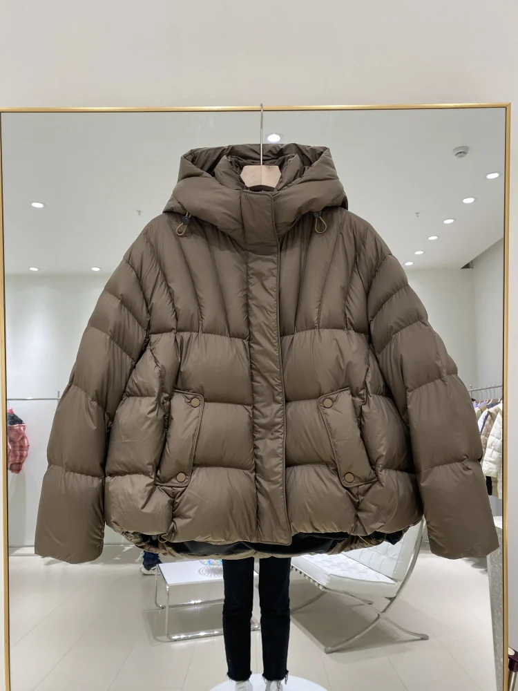 

2026 New Autumn Winter Women Cropped White Duck Down Coat Female New Style Color Hooded Warm Parkas Loose Outwear coats