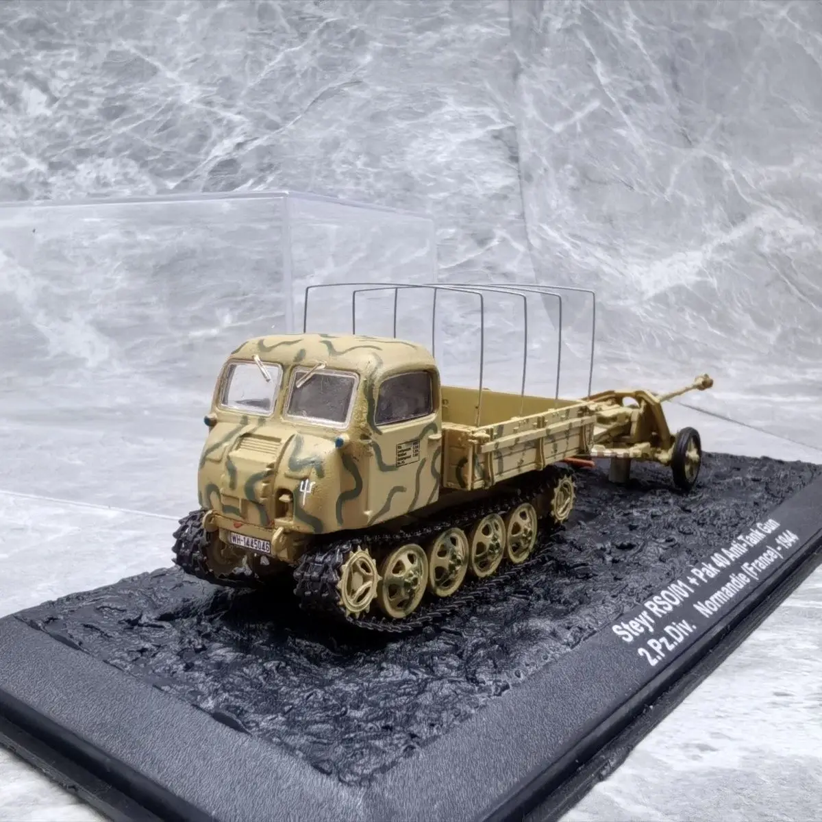 1/72 Steyr RSO/01 Park 40 1944 (alloy（main body）+plastic material) model ornament