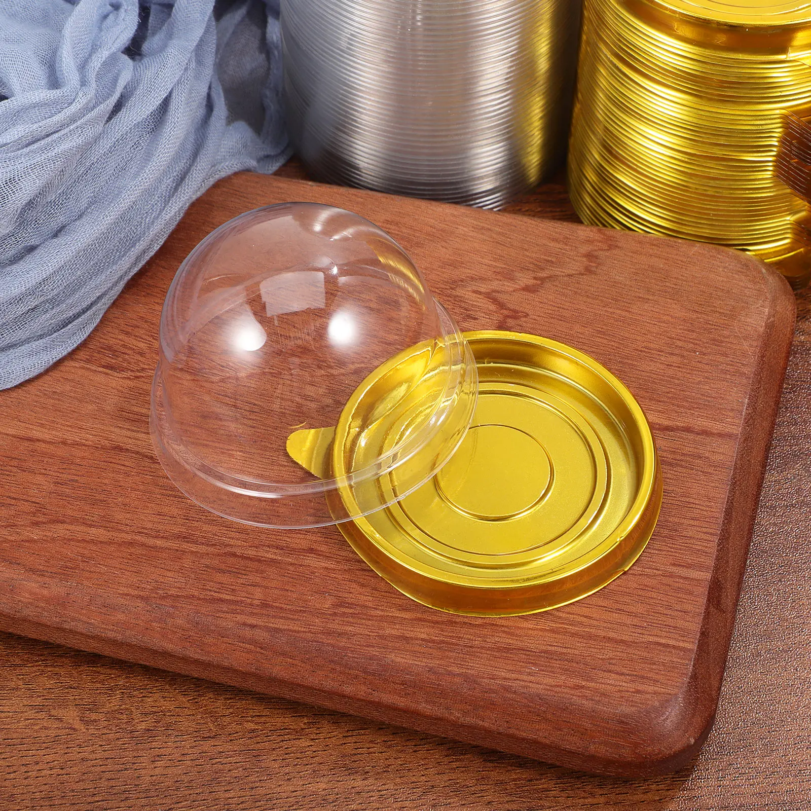 

100 Pcs Egg Yolk Crisp Box Mini Dessert Containers Food Grade PET Material Round Cake Boxes Bakery Travel Packing