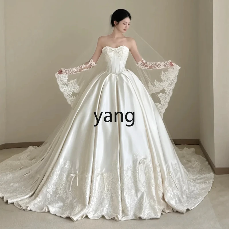 

LMM satin wedding dress bride on the run princess high-end texture simple small man go out main yarn long trailing