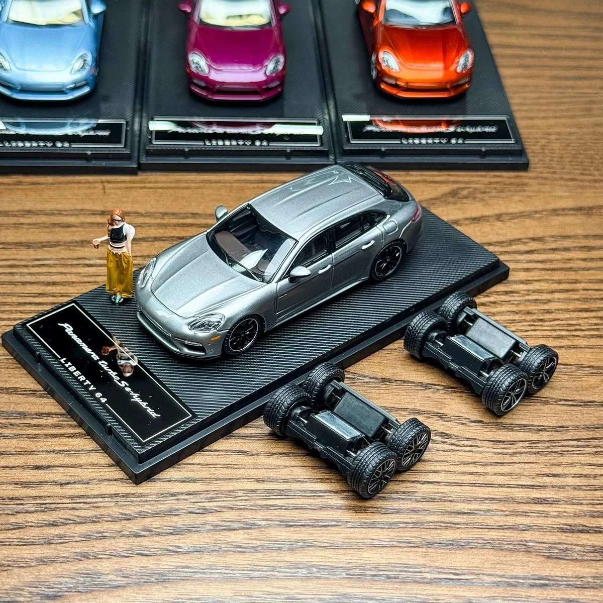 รถยนต์โมเดลหล่อโลหะ Liberty 1:64 Panamera Turbo Turismo Turbo S