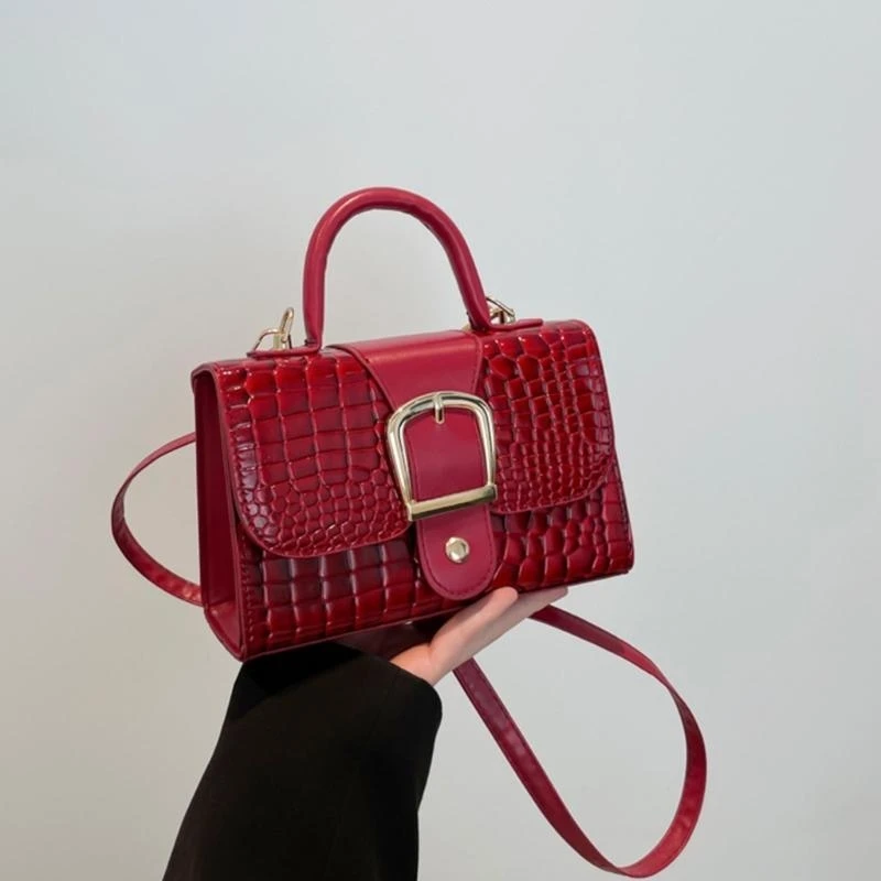 340D Stylish PU Leather Crossbody And Handheld Bag With Designs Handbag