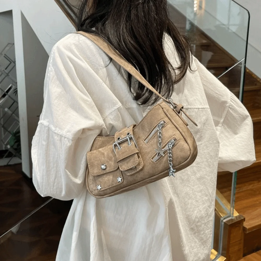 

Fashion Handbag Y2K Underarm Bag Rivet Armpit Bag Spicy Girl Shoulder Bag Star Retro Crossbody Bag Streetwear