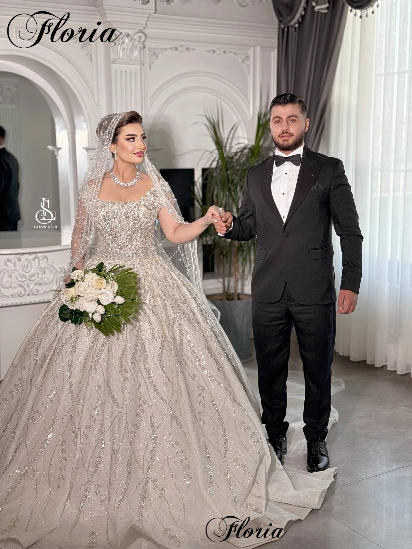 Dubai Elegant Wedding Dresses Ball Gown Off Shoulder Square Neckline Wedding Gowns Bridal Gowns Vestido Blanco Customized