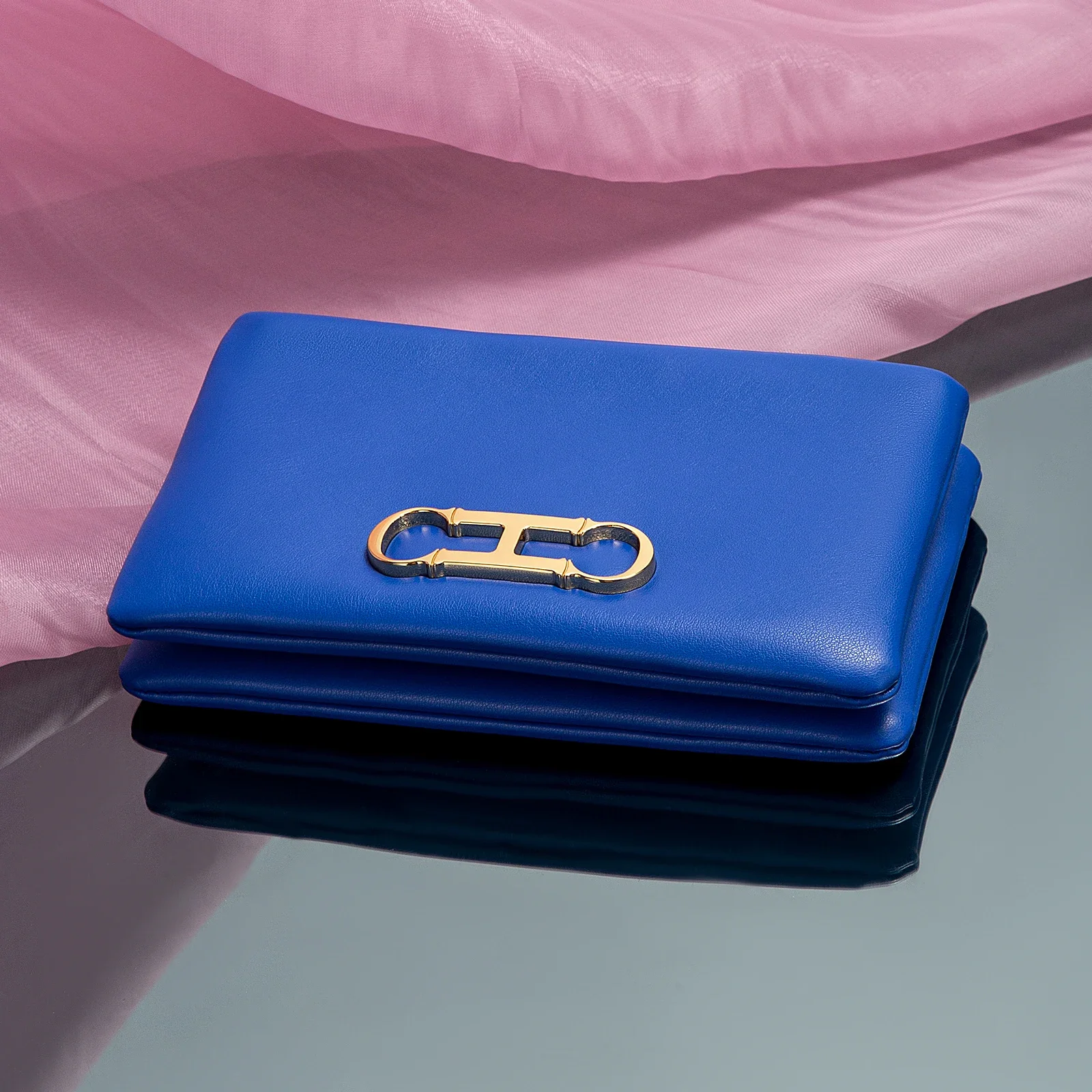 

Fashionable Luxury Design 2024 Women's Solid Color Rectangular Handbag Business Party Letter Design Card Bag