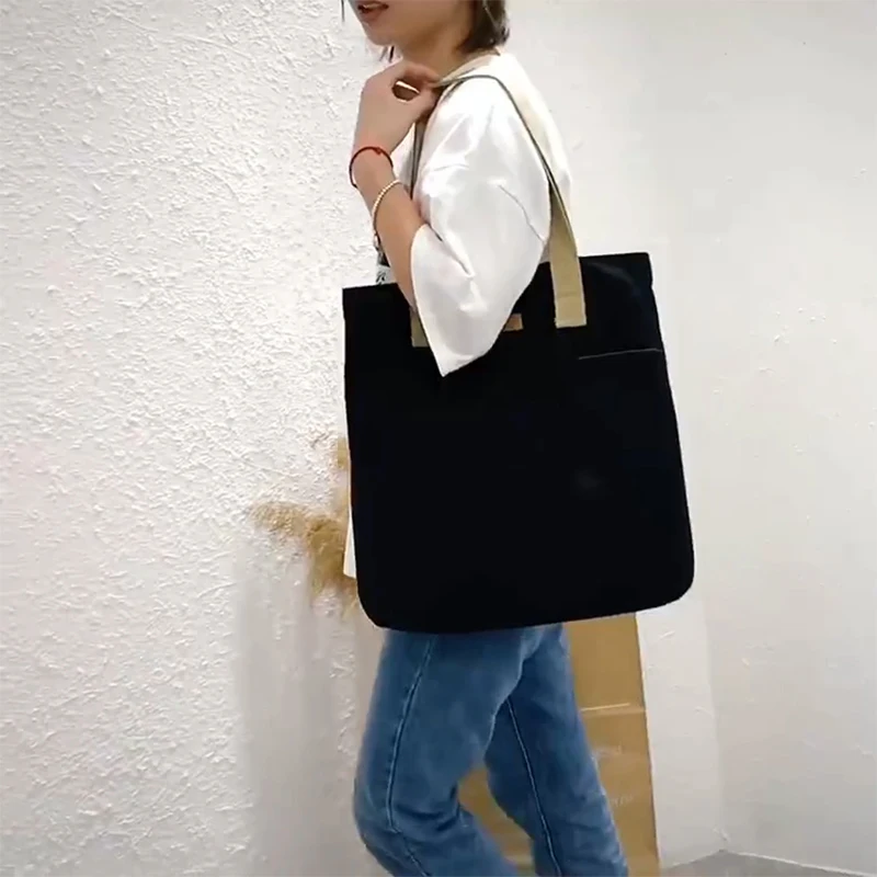 

Elegant Canvas Tote with Cafe Threads, Women's Handbag with Large Capacity for Commuting