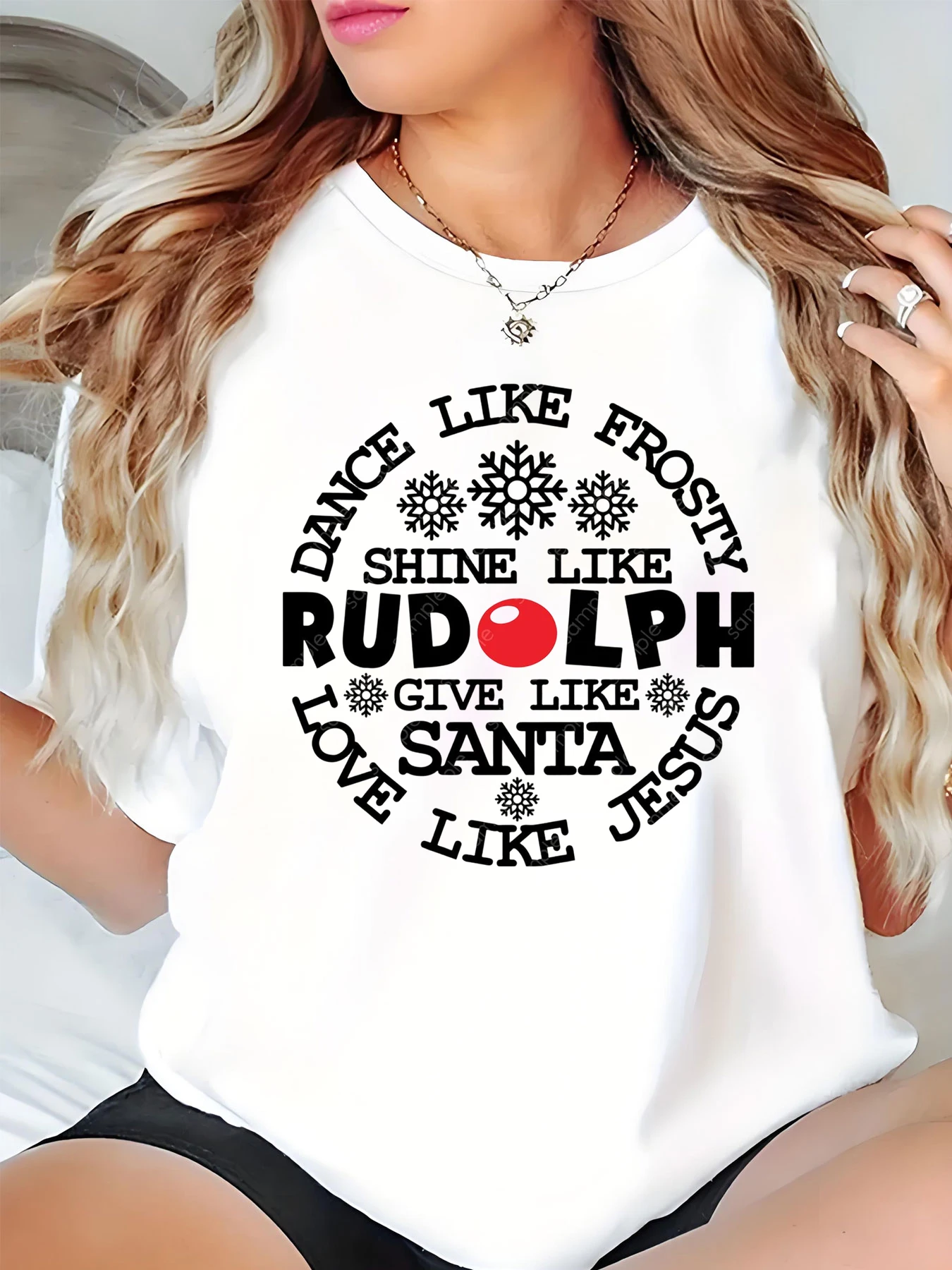 عيد الميلاد تي شيرت الرقص مثل فاترة تألق مثل رودولف تعطي مثل سانتا الحب مثل يسوع المطبوعة المرأة عادية عطلة الأعلى