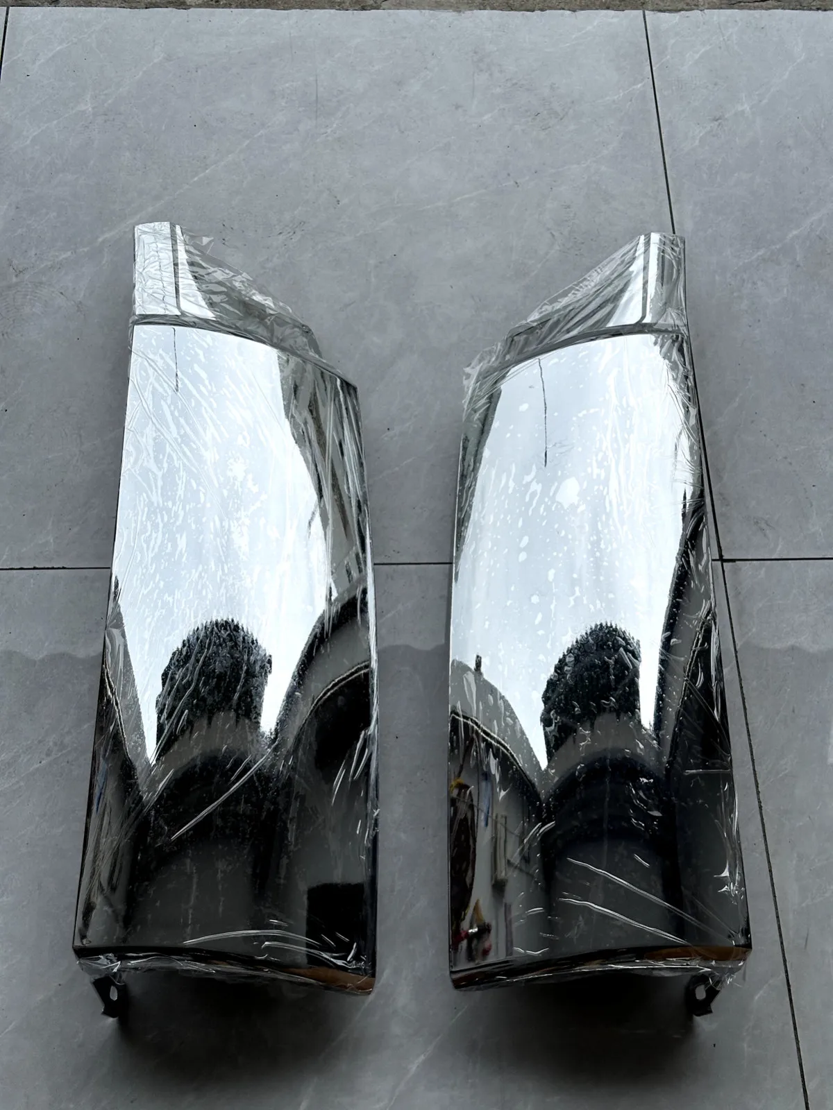 

FIT FOR NISSAN UD QUON CD4 TRUCK CAB SIDE CHEEK TRIM